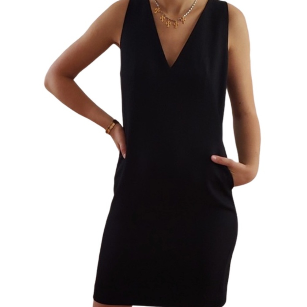 🆕 Aritzia Babaton “Louie” Black Dress - Women’s Size 00